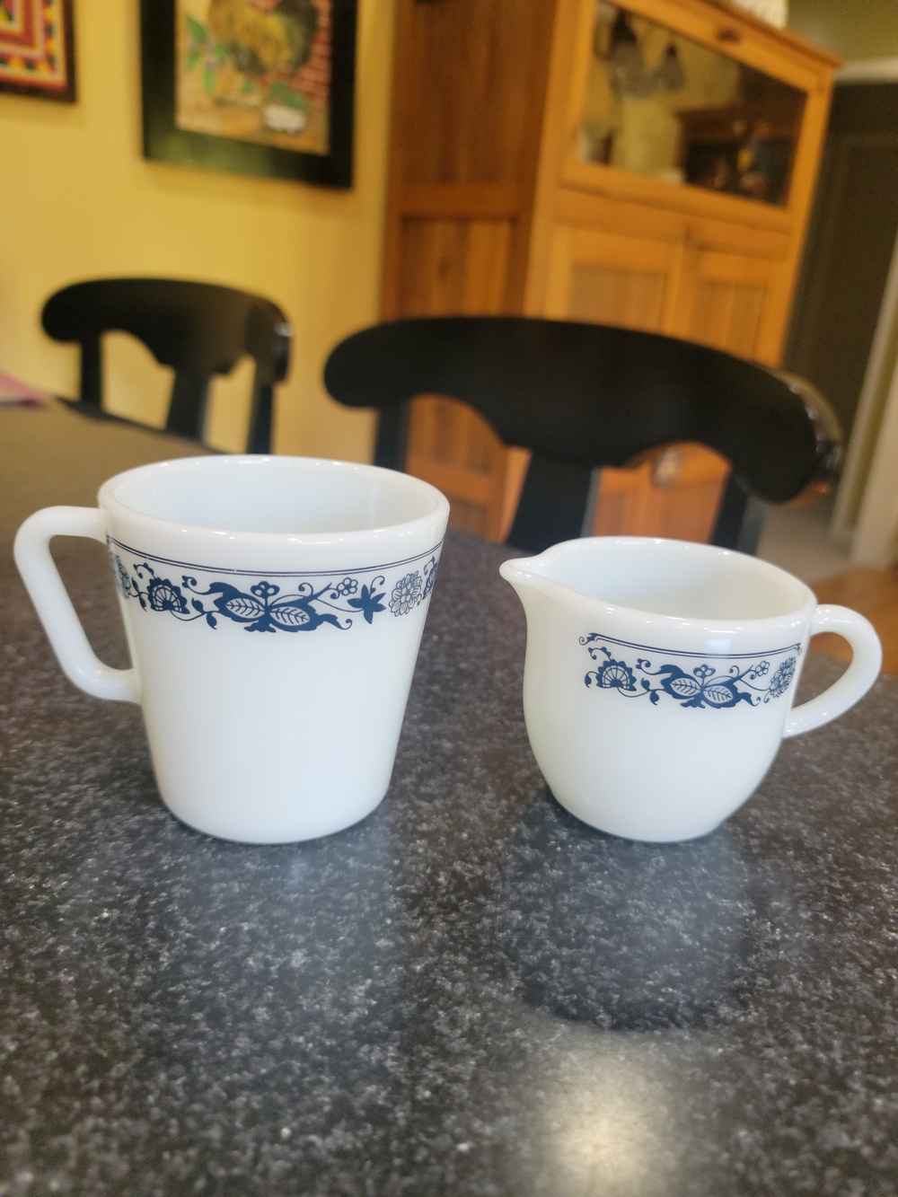 Vintage Pyrex "Old Town Blue" (Blue Onion) milk glass coffee mug And Creamer